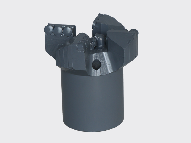 133 PDC内凹四翼不取芯钻头