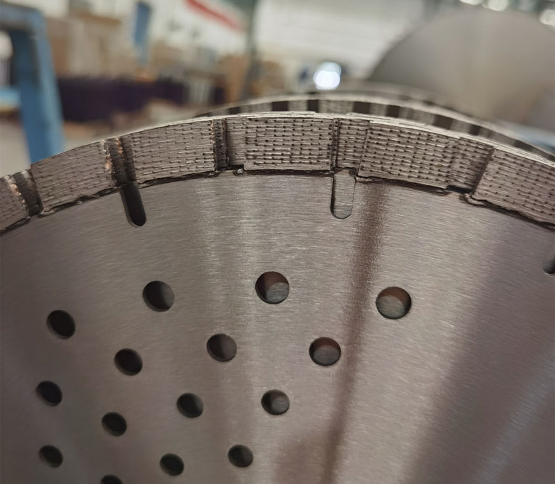 激光焊接金刚石均匀分布/有序排列锯片-短平齿